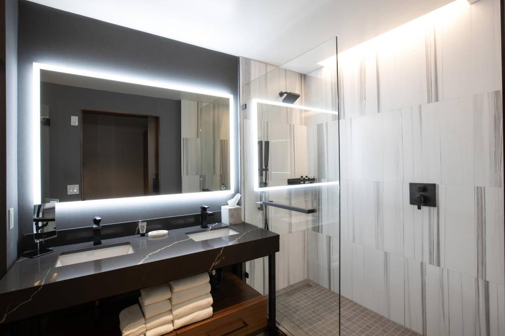 The Glenmark Glendale A Tribute Portfolio Hotel 1