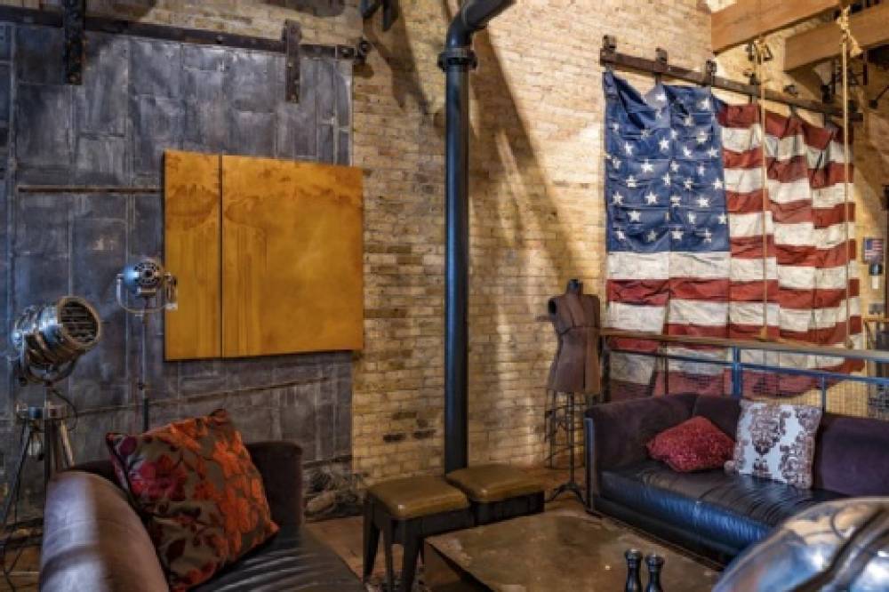 The Iron Horse Hotel 3