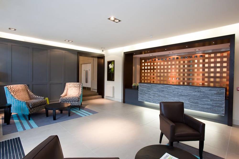 The Lodge Hotel 5