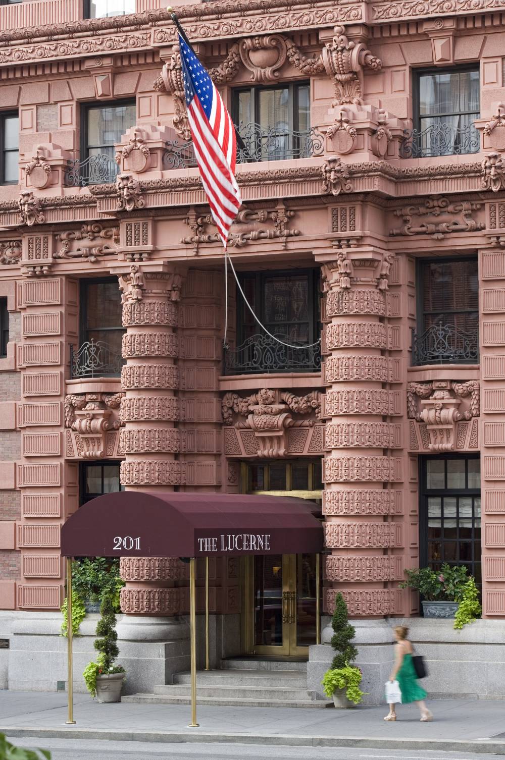 The Lucerne Hotel 3