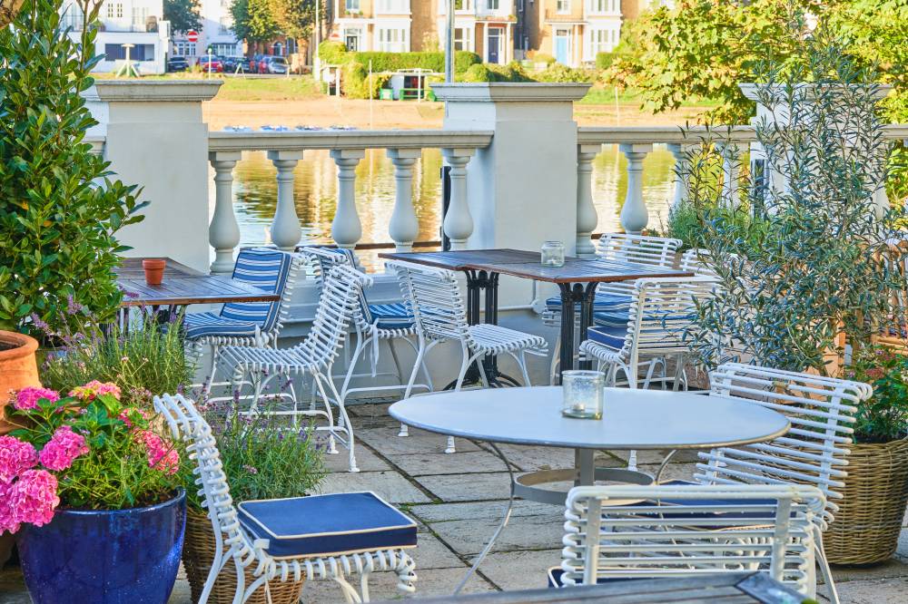 The Mitre Hampton Court 10