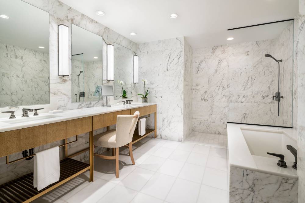 The Ritz-carlton Residences Waikiki Beach 3