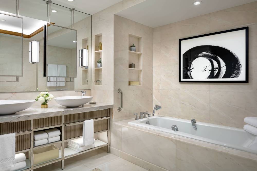The Ritz-carlton Toronto 4
