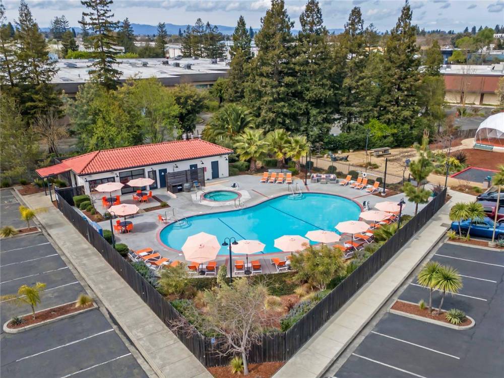 The Sandman Santa Rosa Sonoma An Ascend Collection Hotel 4