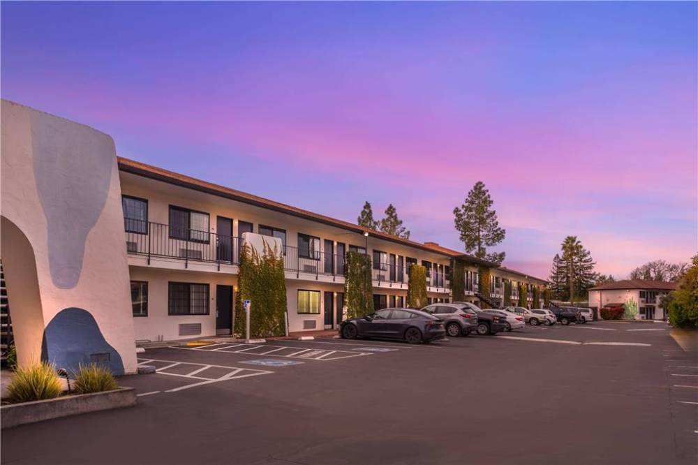 The Sandman Santa Rosa Sonoma An Ascend Collection Hotel 5