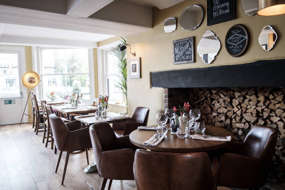 The Swan Hotel Staines 9