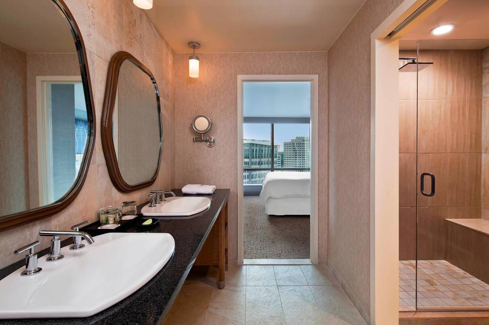 The Westin Arlington Gateway 3