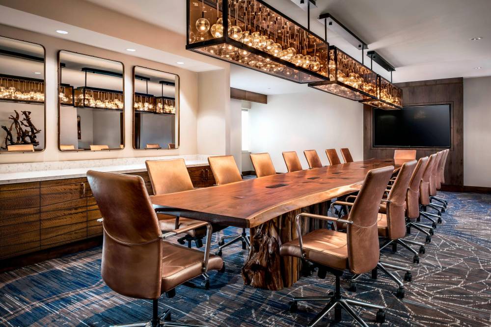 The Westin Buffalo 6