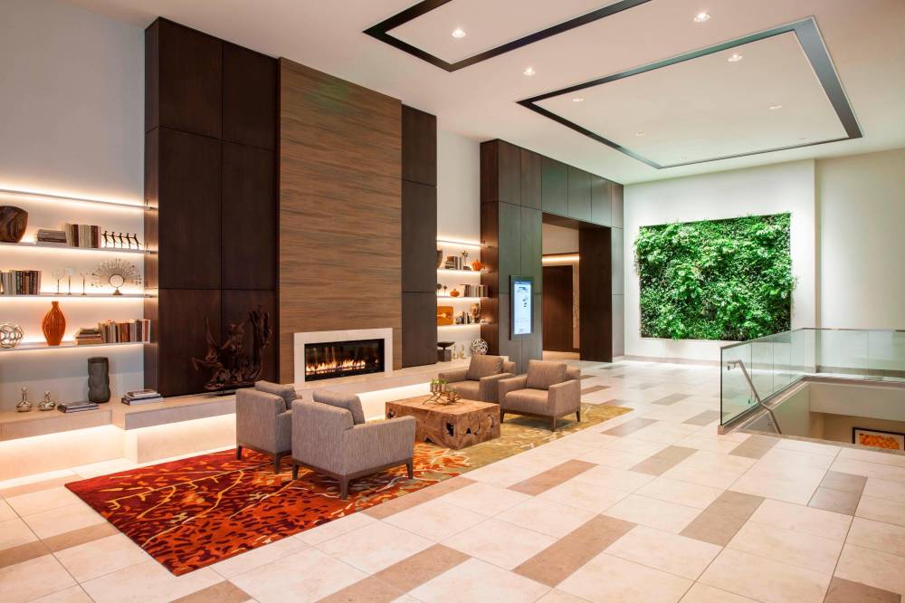 The Westin Milwaukee 9