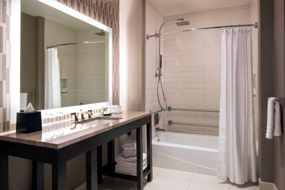 The Westin Phoenix Downtown 2