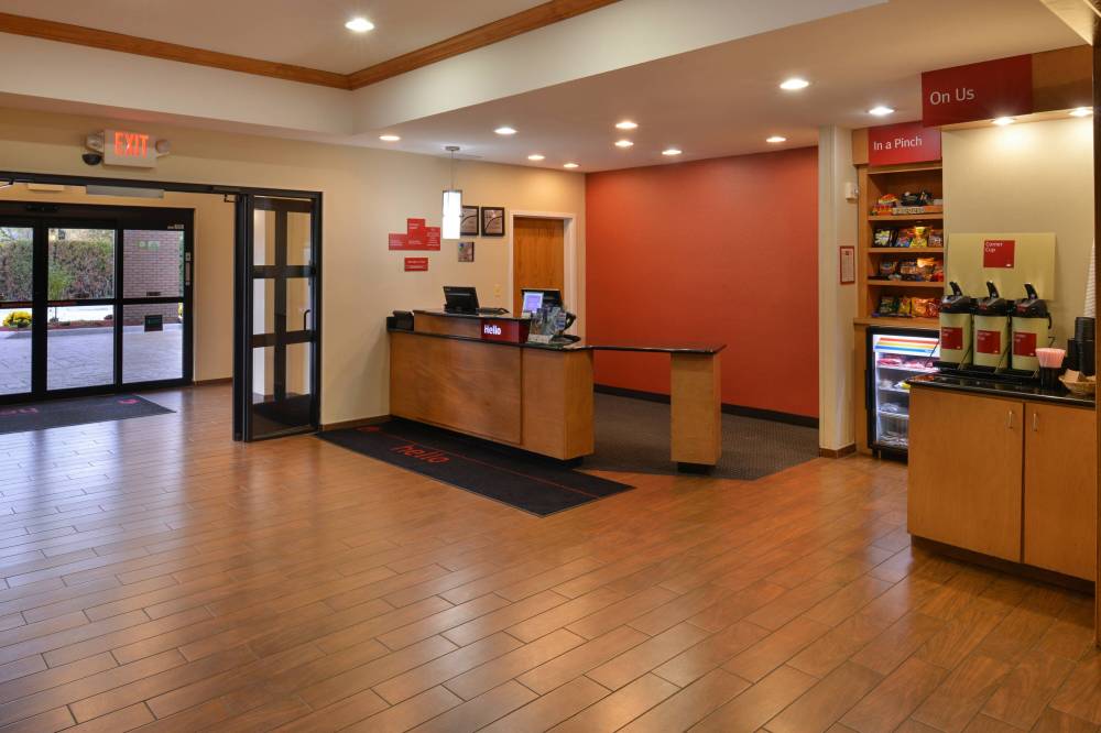 Towneplace Suites By Marriott Detroit Warren 2
