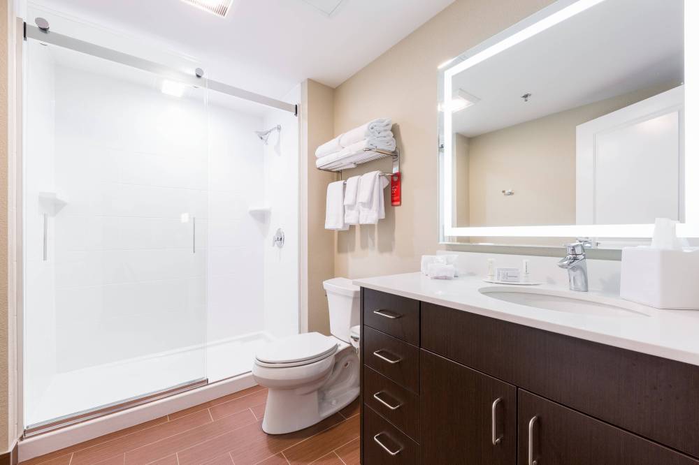 Towneplace Suites By Marriott Edmonton South 3