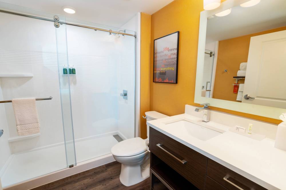 Towneplace Suites By Marriott Irvine Lake Forest 2