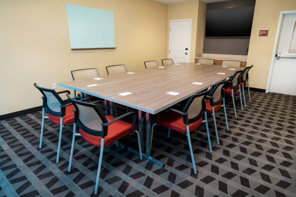 Towneplace Suites By Marriott Irvine Lake Forest 8