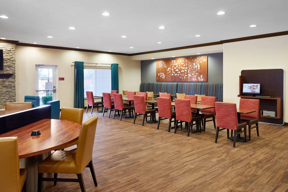 Towneplace Suites By Marriott Midland 10