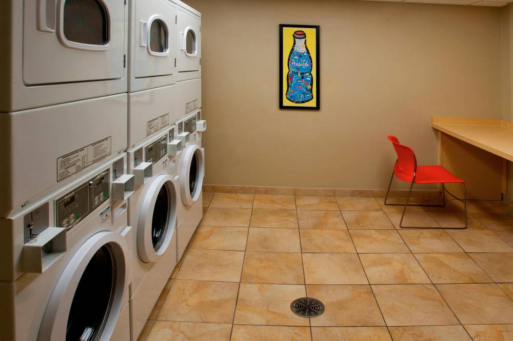 Towneplace Suites By Marriott Pensacola 3