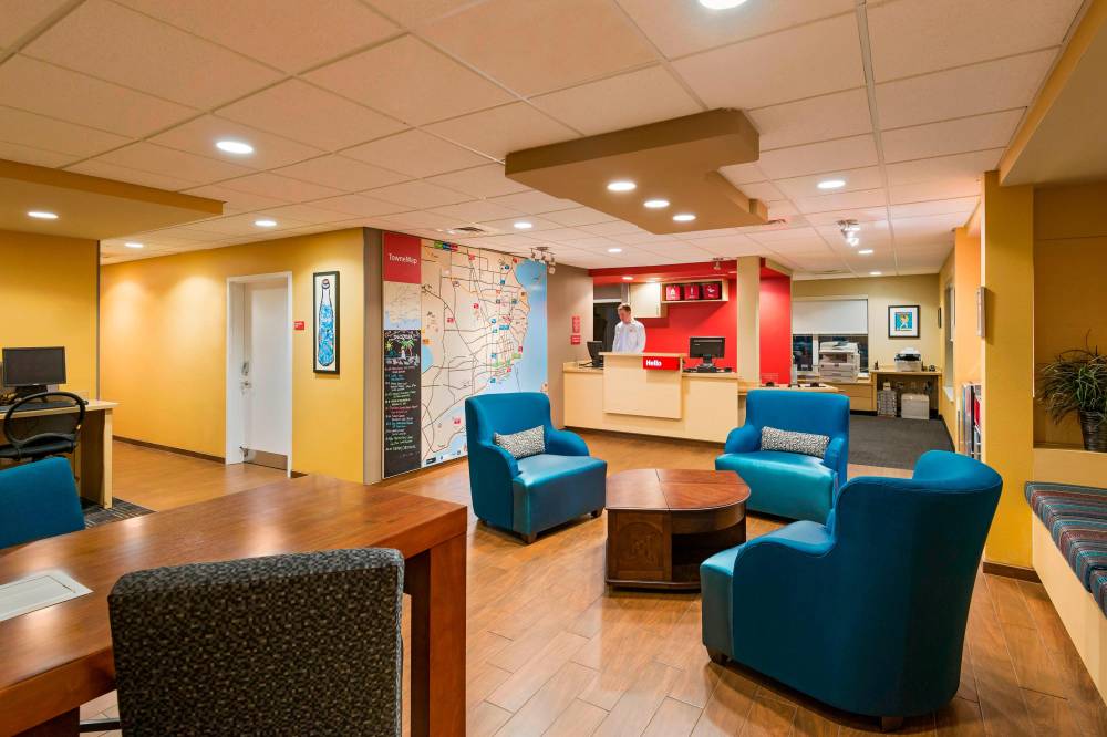 Towneplace Suites By Marriott Pensacola 8