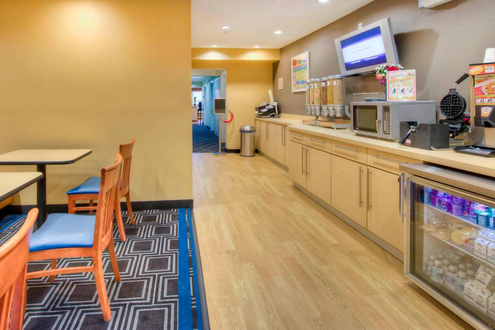 Towneplace Suites By Marriott Raleigh Cary Weston Parkway 9
