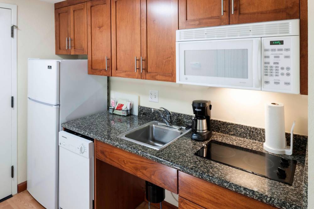 Towneplace Suites By Marriott Suffolk Chesapeake 1