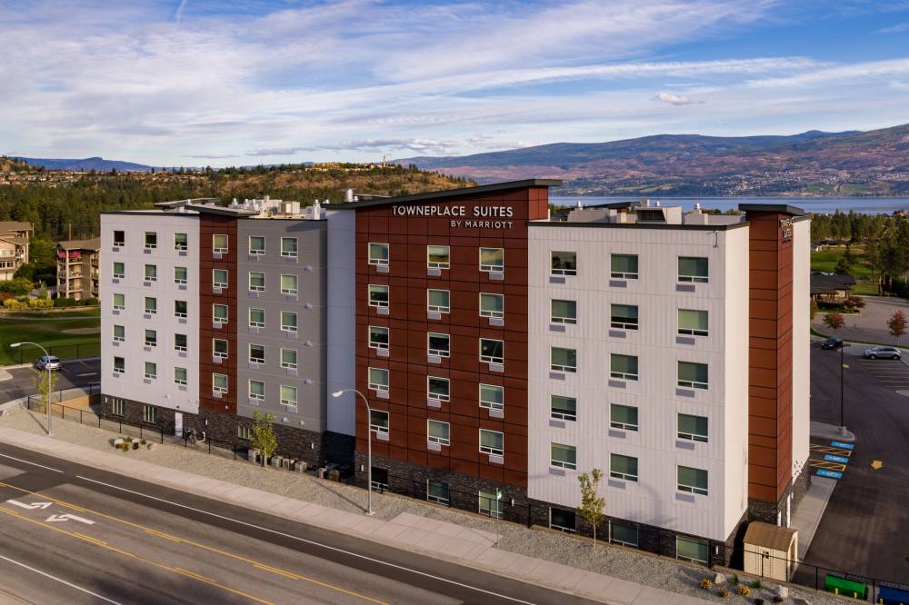 Towneplace Suites By Marriott West Kelowna 9