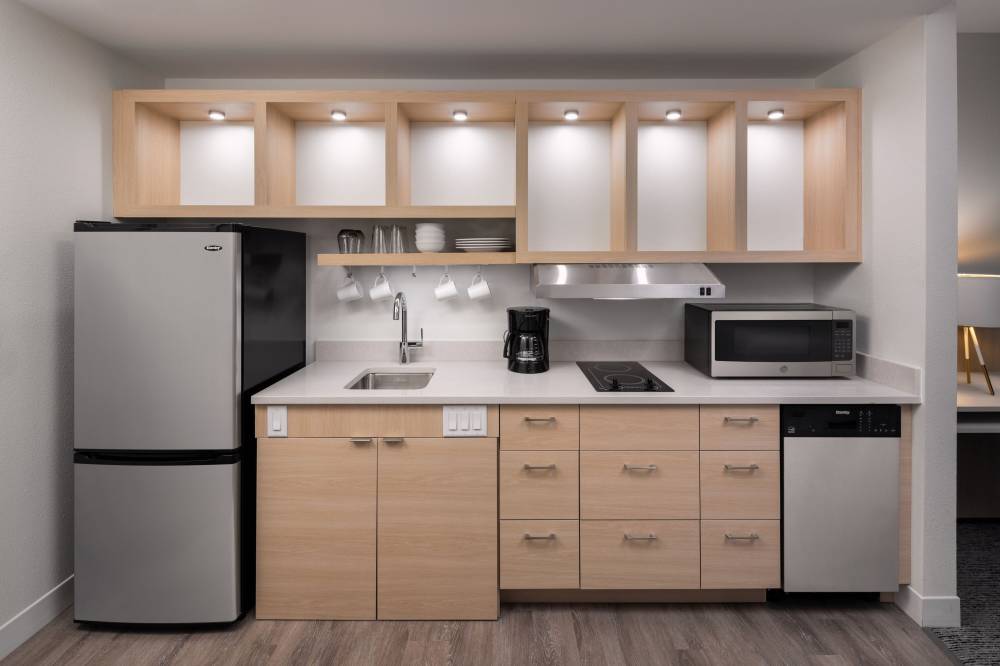 Towneplace Suites By Marriott West Kelowna 3