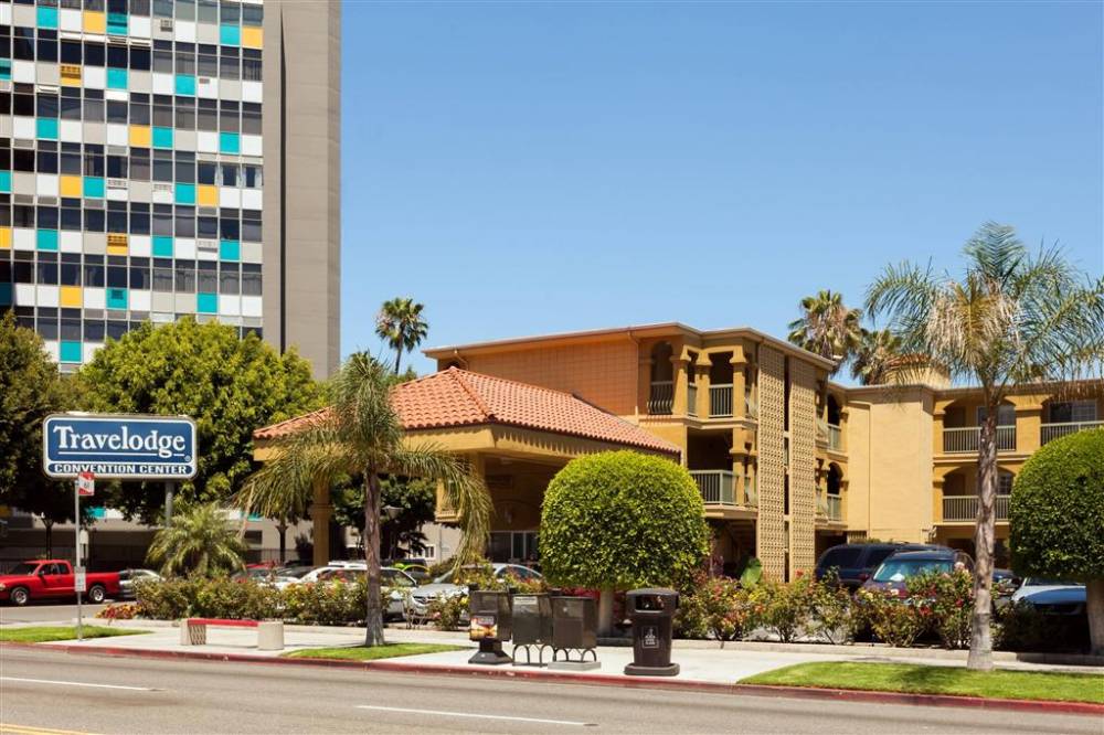 Travelodge By Wyndham Long Beach Convention Center 2