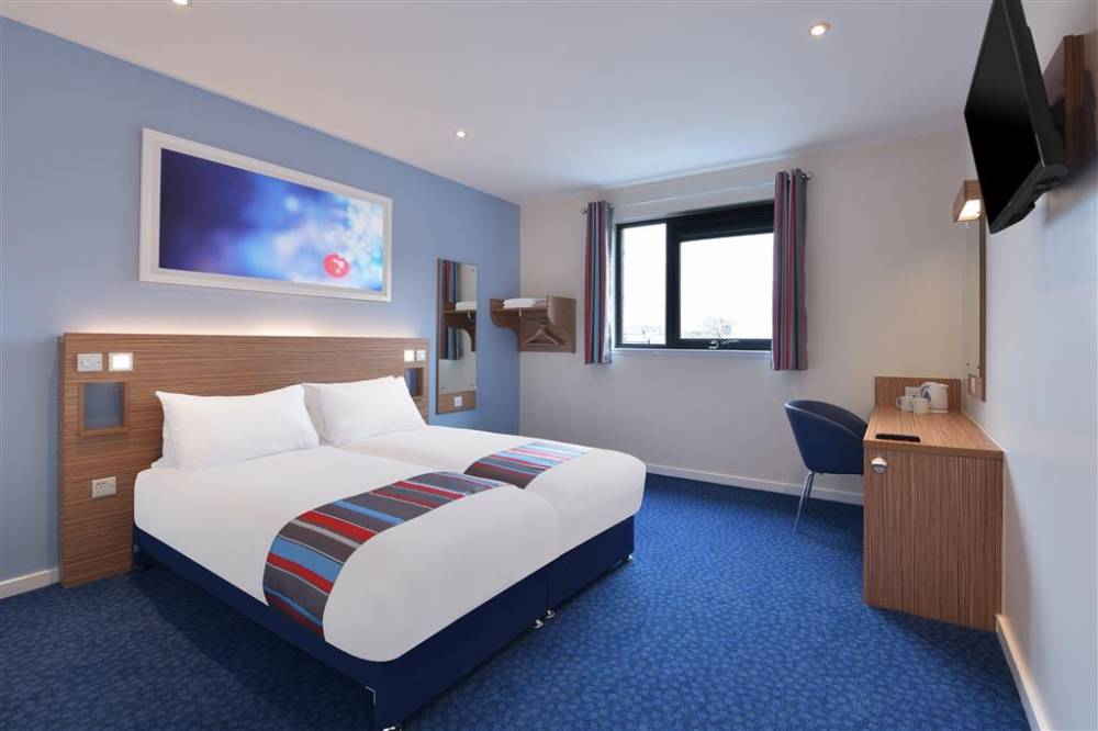Travelodge London Brent Cross 8