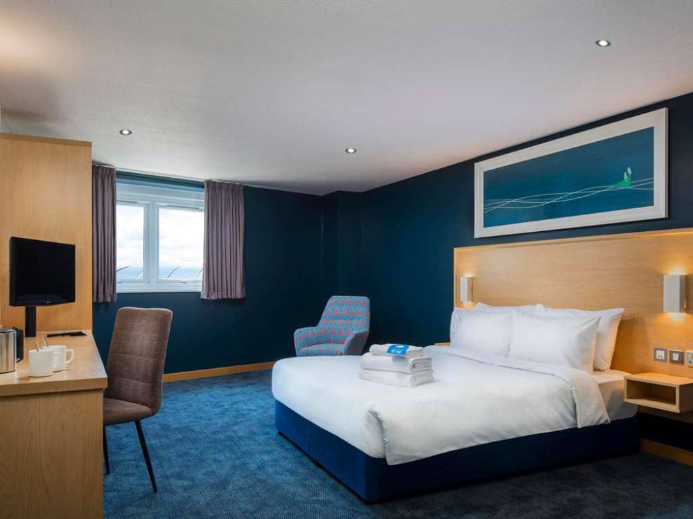 Travelodge London Park Royal 8