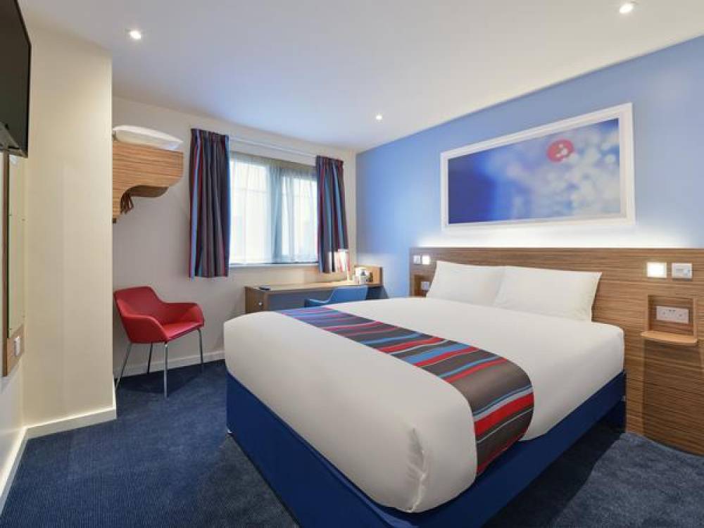 Travelodge Walton On Thames Central 3