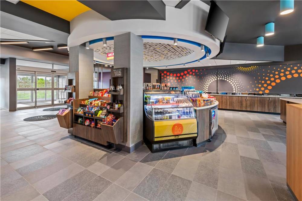 Tru By Hilton Kansas City Airport 7
