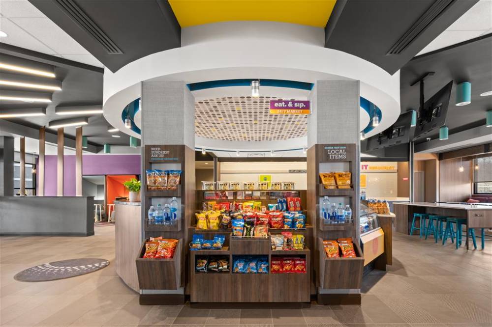 Tru By Hilton Portland Airport 5