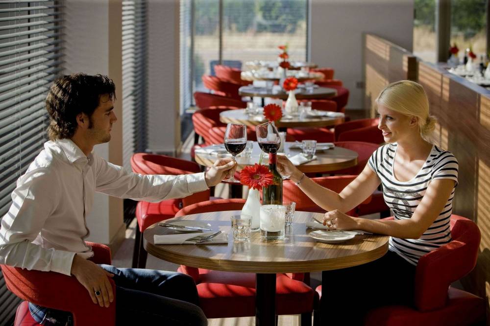 Van Der Valk Hotel Dusseldorf 8