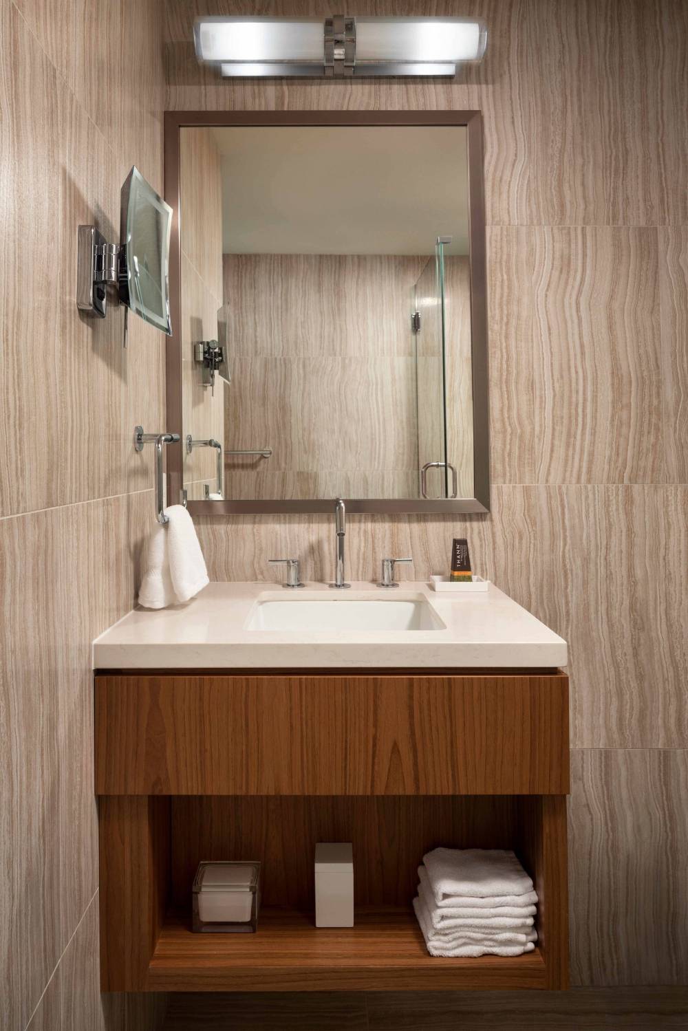Vancouver Marriott Pinnacle Downtown Hotel 7
