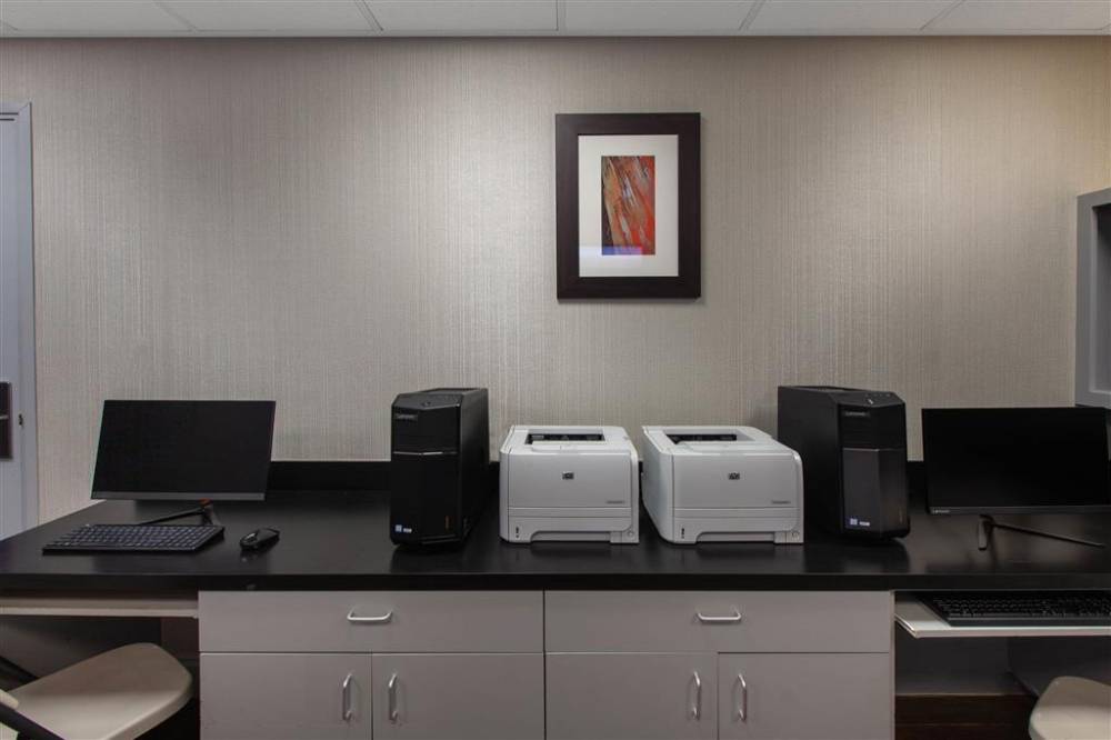 Wingate By Wyndham Oklahoma City Airport 5