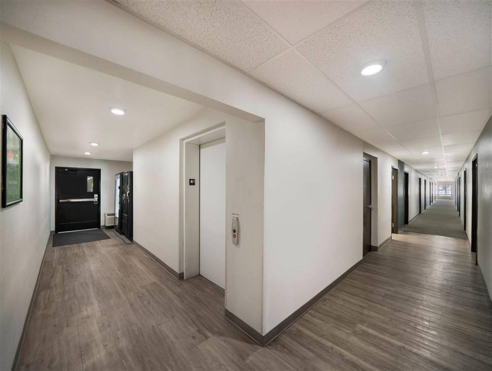 Woodspring Suites Fort Worth Trophy Club 5