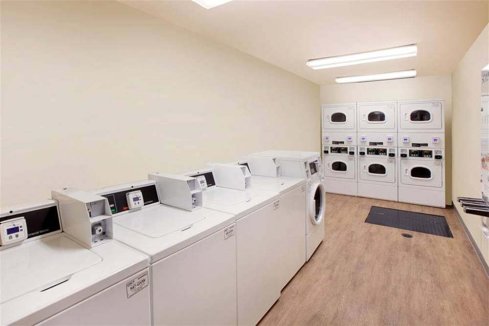 Woodspring Suites Harlingen 4