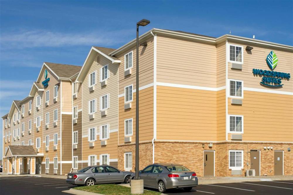 Woodspring Suites Lincoln Northeast I-80 2