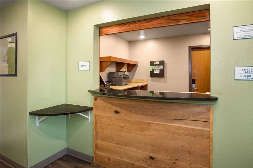 Woodspring Suites Odessa 3