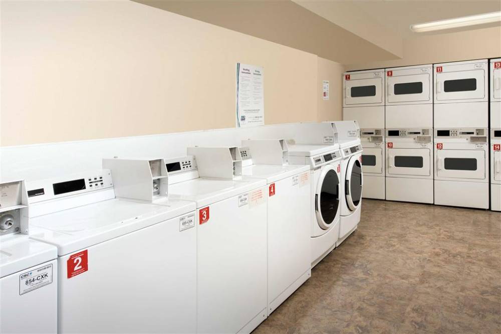 Woodspring Suites Odessa 4