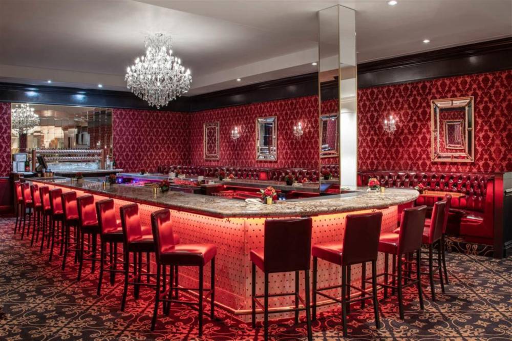 Wyndham Cos Antlers 4