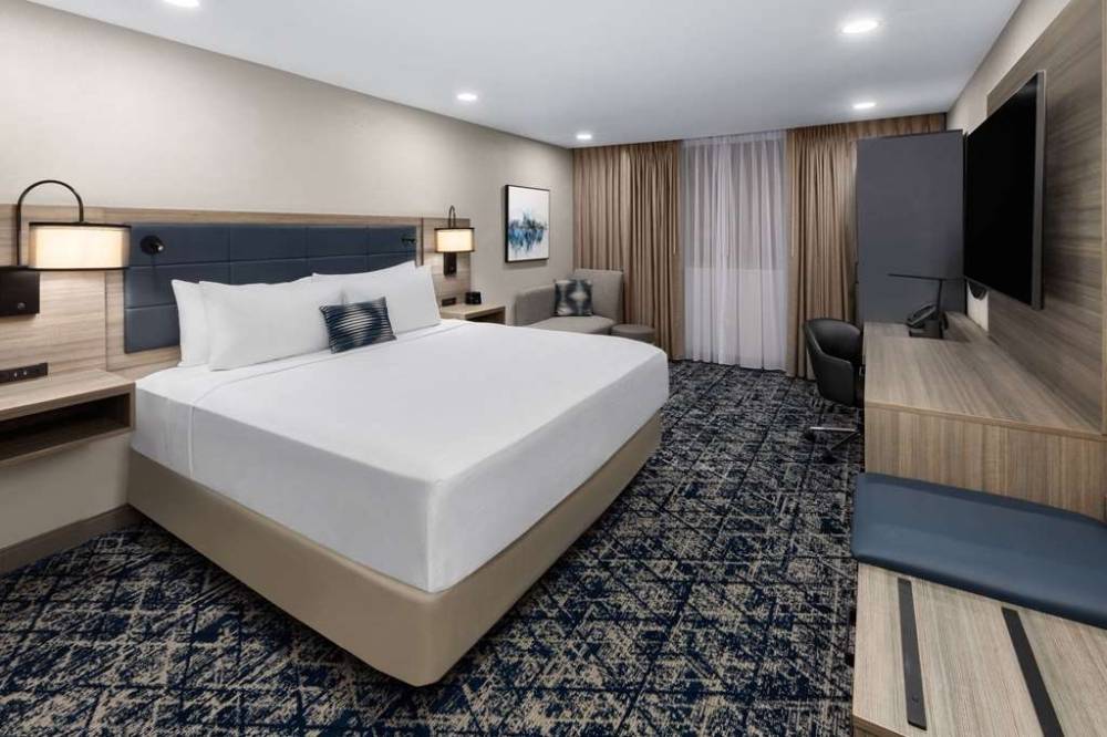 Wyndham Dfw Airport 10