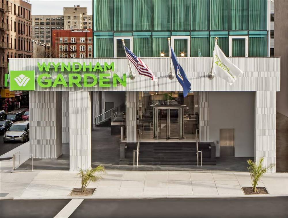 Wyndham Garden Chinatown