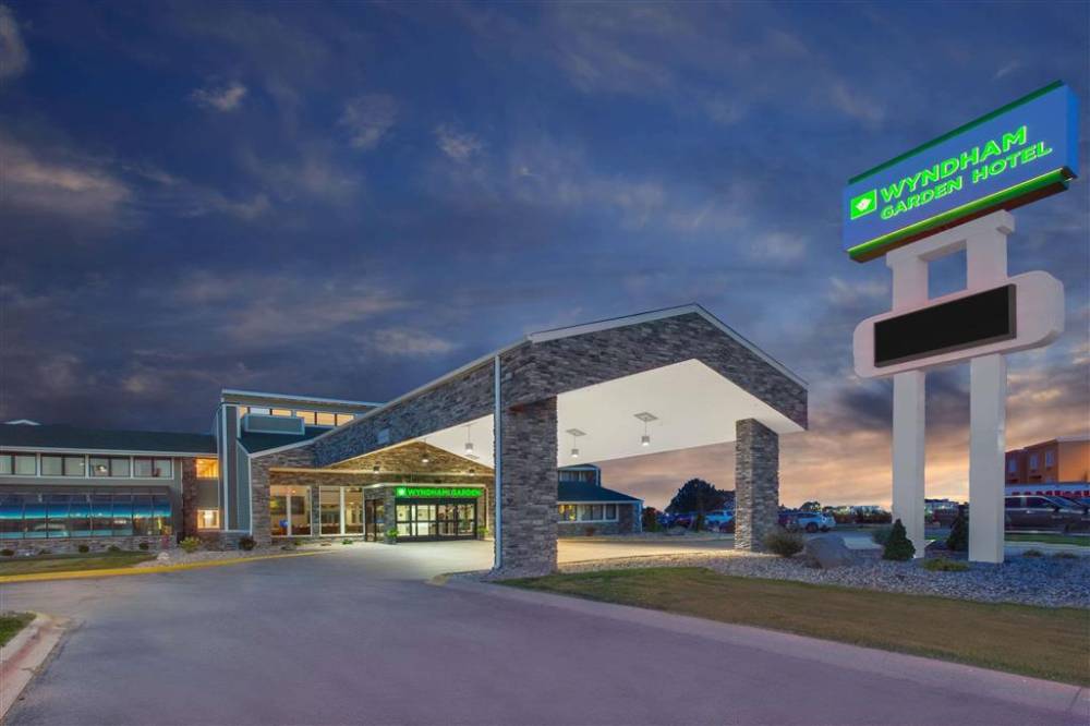 Wyndham Garden Fort Wayne 2