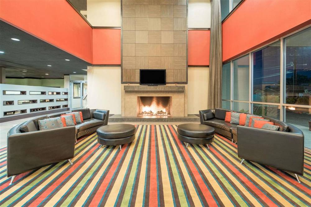 Wyndham Garden Midland 4