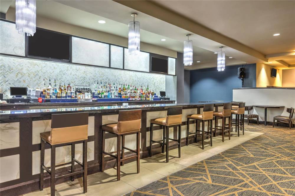 Wyndham Midland Downtown 5